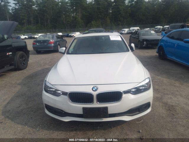 WBA8A3C36HK692317 BMW 3 Series 320i Xdrive