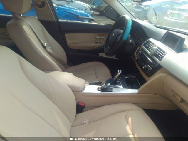 WBA8A3C36HK692317 BMW 3 Series 320i Xdrive