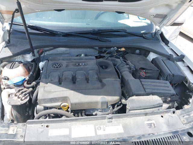 1VWBV7A38FC021212 Volkswagen Passat 2.0l Tdi Se W/sunroof