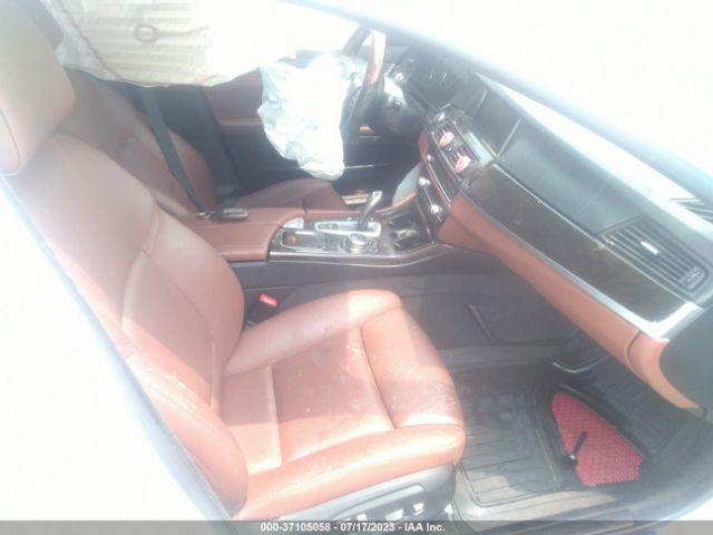 WBA5A5C53FD512695 BMW 5 Series 528i