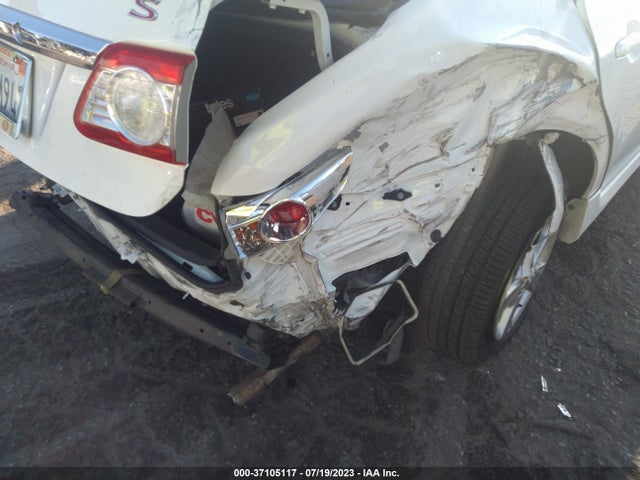 2011 TOYOTA COROLLA L/LE/S VIN: 2T1BU4EE5BC676882