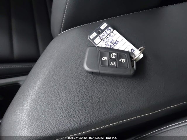 3VWE57BU7MM083698 Volkswagen JETTA SEL