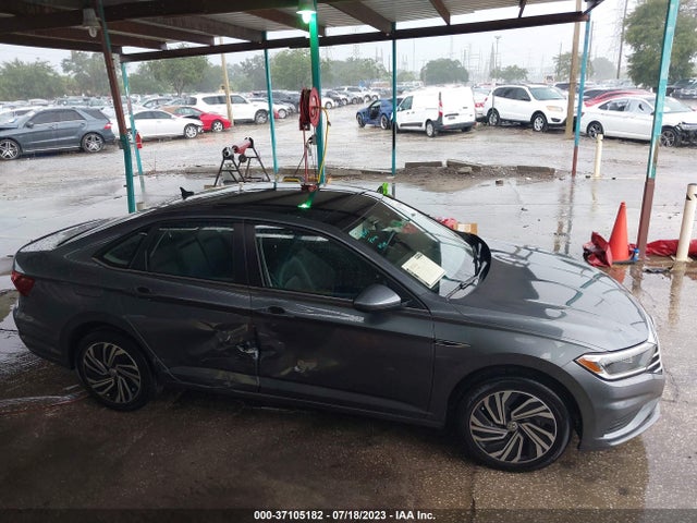 3VWE57BU7MM083698 Volkswagen JETTA SEL