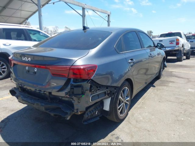 3KPF24AD0PE615453 KIA Forte Lxs