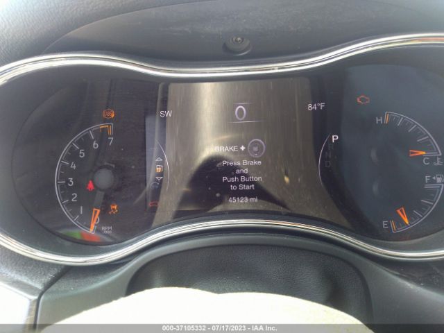 1C4RJEAG0HC731079 Jeep Grand Cherokee Altitude