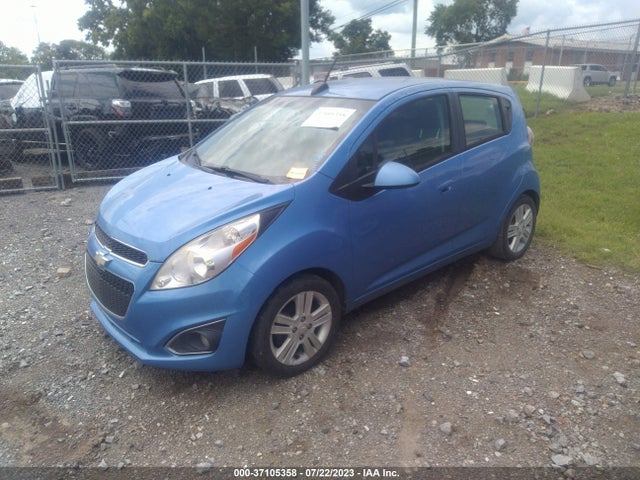 Chevrolet Spark Lt 2015 KL8CD6S97FC730214 Image 2