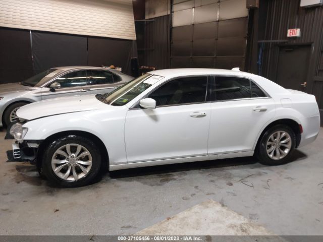 2C3CCAAG3FH796693 Chrysler 300 Limited