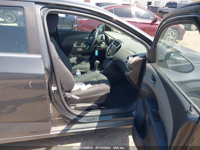 Chevrolet Sonic Lt Auto 2017 1G1JD5SH7H4114678 Image 5