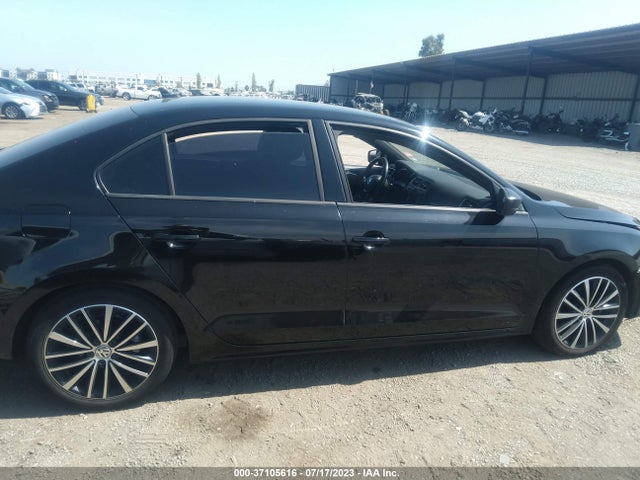 3VWD17AJ1FM404085 Volkswagen Jetta Sedan 1.8t Sport