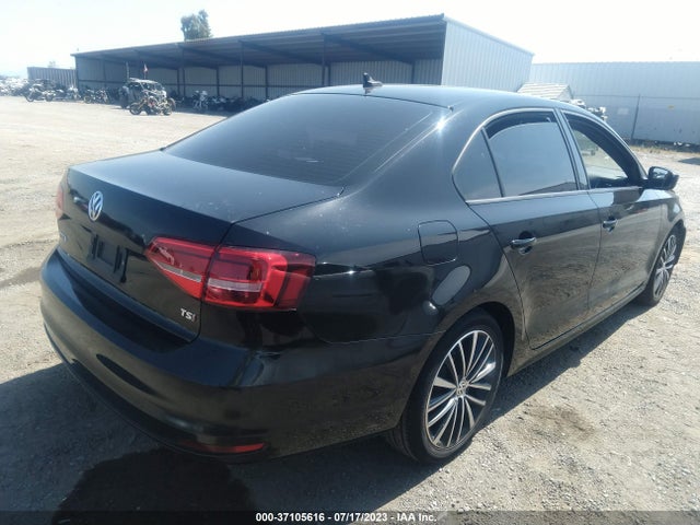 3VWD17AJ1FM404085 Volkswagen Jetta Sedan 1.8t Sport