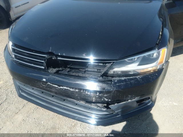 3VWD17AJ1FM404085 Volkswagen Jetta Sedan 1.8t Sport