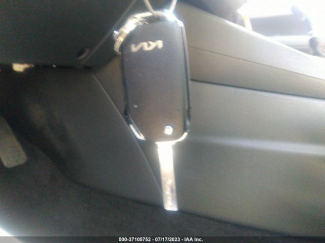 3KPF24AD2PE579085 KIA Forte Lxs