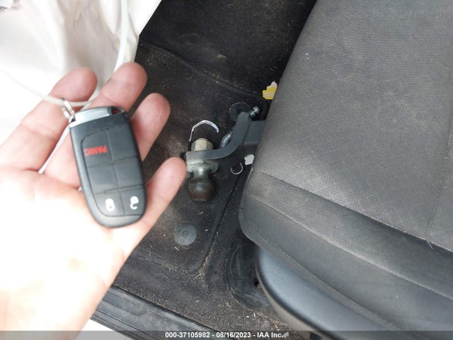 1C4RJEAG0JC226147 Jeep Grand Cherokee Laredo E