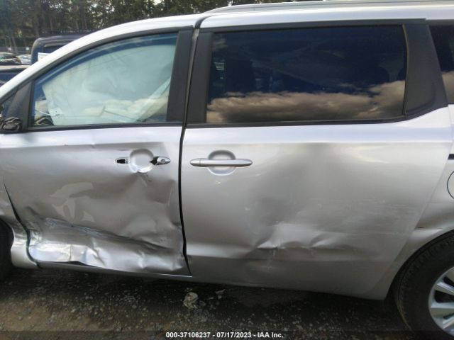 KNDMB5C13F6061135 KIA SEDONA LX