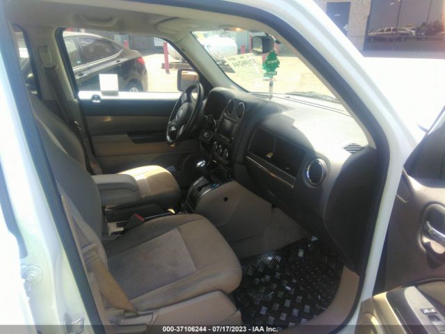 1C4NJPFB7GD537133 Jeep Patriot Latitude