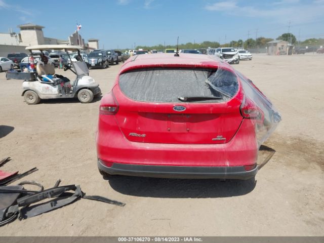 1FADP3K21GL255462 Ford FOCUS SE