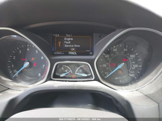 1FADP3K21GL255462 Ford FOCUS SE