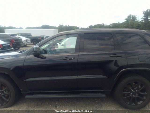 1C4RJFAG8HC828763 Jeep Grand Cherokee Altitude