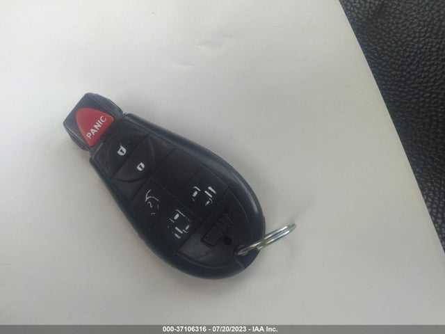 2C4RC1HG4ER188377 Chrysler Town & Country S