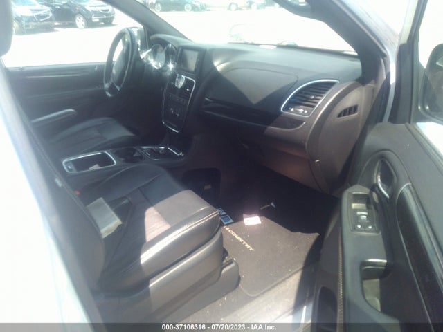 2C4RC1HG4ER188377 Chrysler Town & Country S