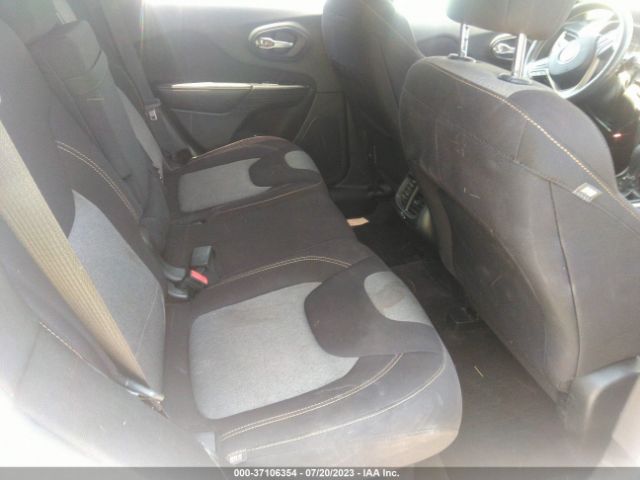 1C4PJMAB8GW349899 Jeep Cherokee Sport