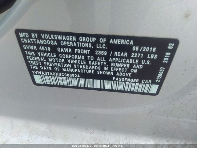 1VWAS7A3XGC060924 Volkswagen Passat 1.8t S