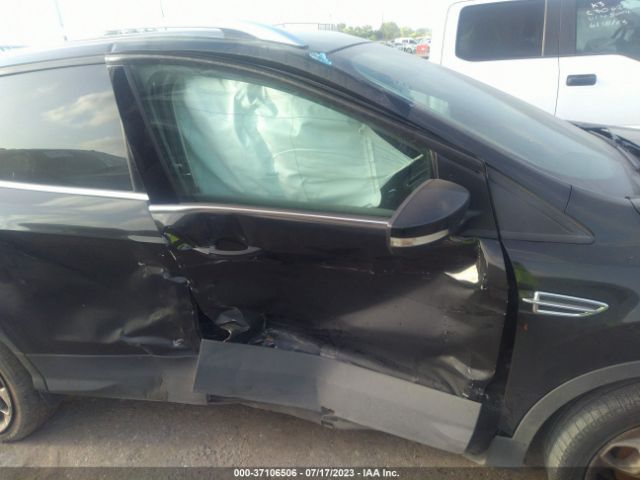 1FMCU9J97EUE11023 Ford Escape Titanium