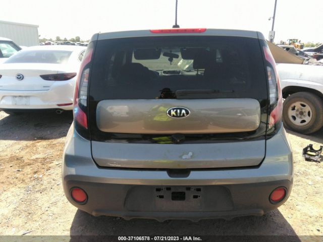 KNDJN2A27K7008916 KIA Soul Base
