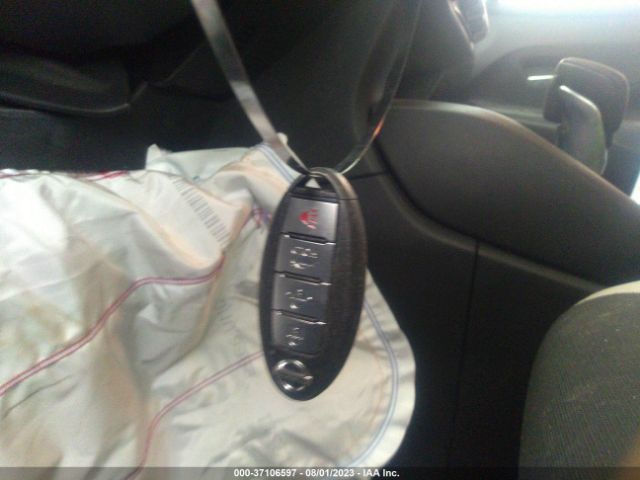 3N1CN8EV0ML811746 Nissan VERSA SV