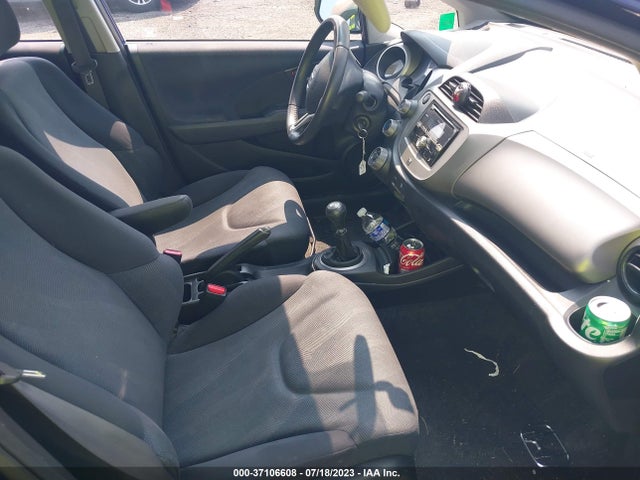 2010 HONDA FIT SPORT VIN: JHMGE8G44AS023230