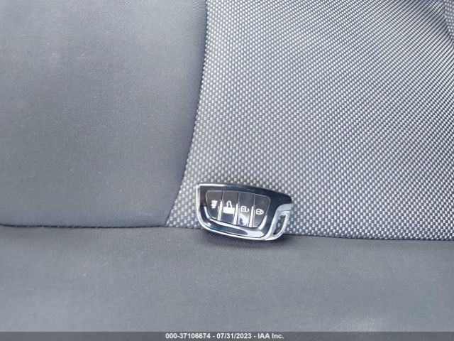5N1DR2MN5JC654688 Nissan Pathfinder Sv