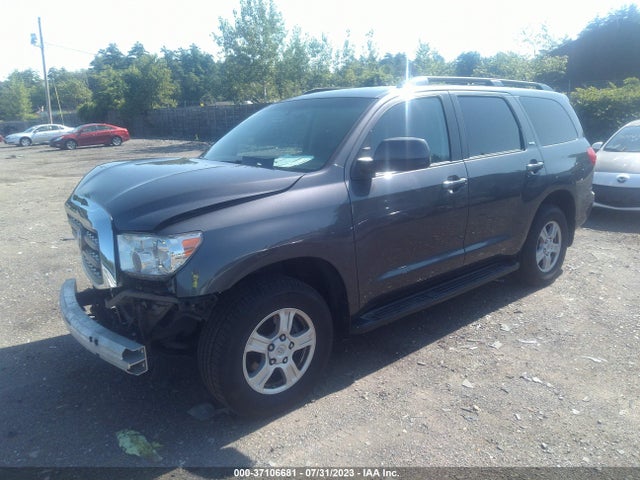 Toyota Sequoia Sr5 2014 5TDBY5G10ES107129 Image 2