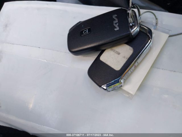 5XYRL4LC3NG082996 KIA SORENTO S