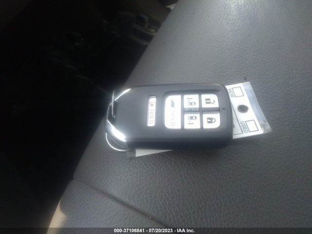 Honda Odyssey Touring 2015 5FNRL5H96FB126825 Image 3