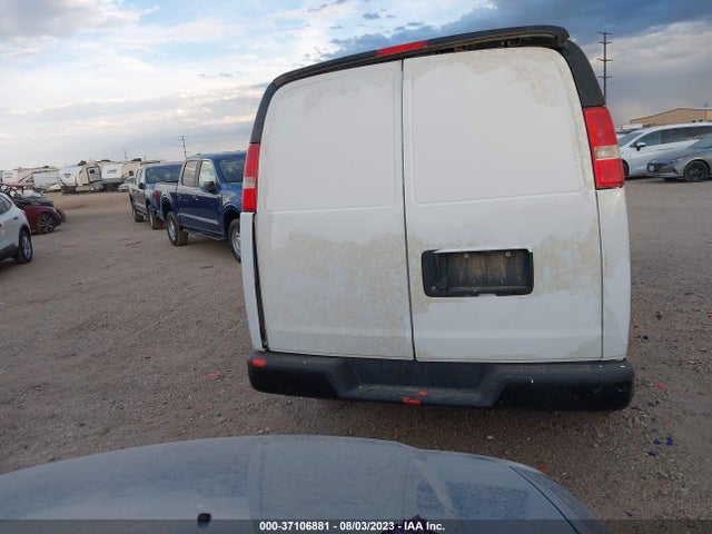 Chevrolet EXPRESS CARGO VAN 2017 1GCWGAF13H1322391 Image 8