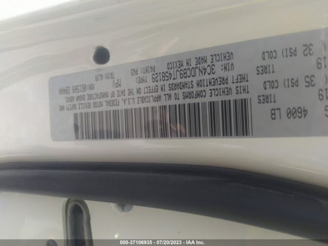 3C4NJDCB9JT458129 Jeep Compass Limited