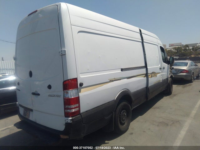 2012 MERCEDES-BENZ SPRINTER CARGO VANS VIN: WD3PE8CC8C5689906