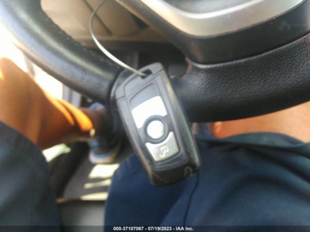 WBA3C1C5XEK105929 BMW 3 Series 328i