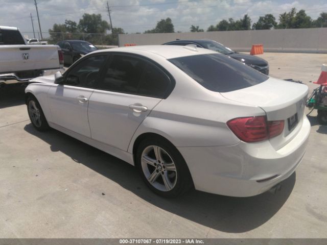 WBA3C1C5XEK105929 BMW 3 Series 328i