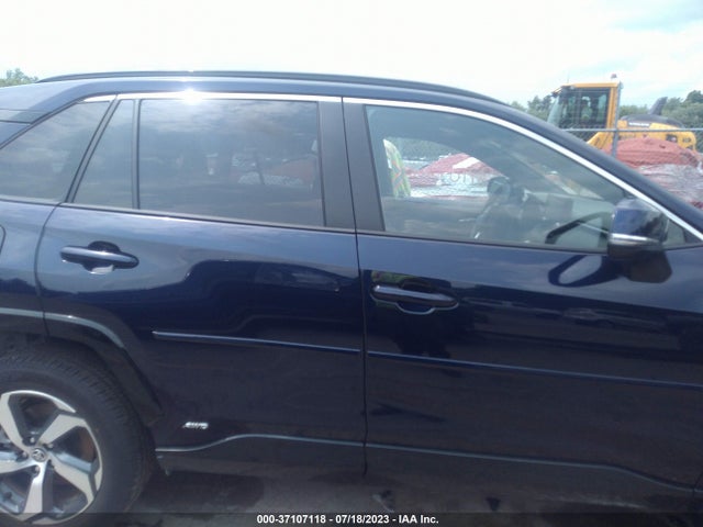 2022 Toyota RAV4, VIN: JTMAB3FVXND105924