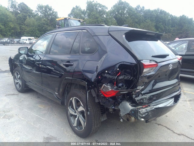 2022 Toyota RAV4, VIN: JTMAB3FVXND105924