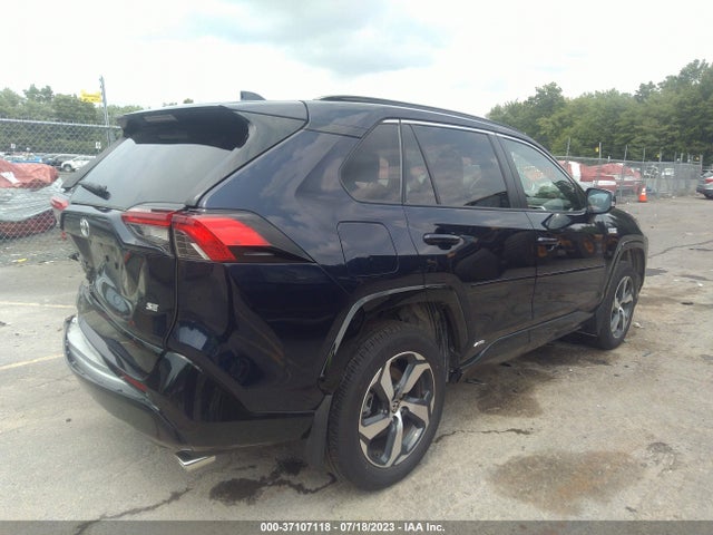 2022 Toyota RAV4, VIN: JTMAB3FVXND105924