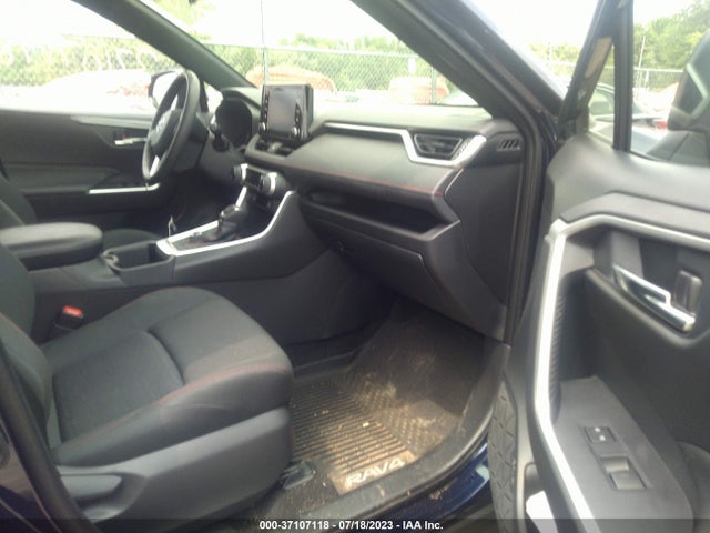2022 Toyota RAV4, VIN: JTMAB3FVXND105924