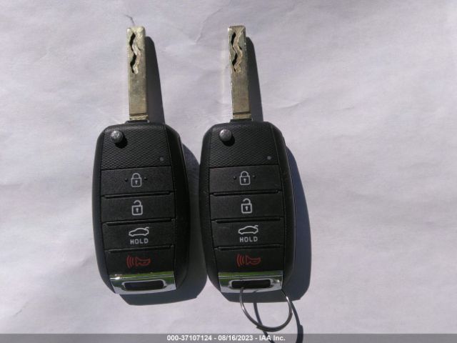 3KPA25AD2LE307467 KIA Rio 5-door S