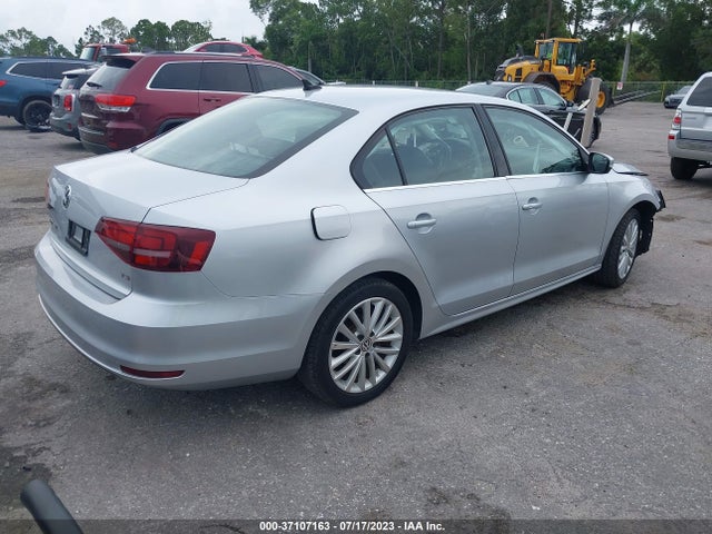 3VWL17AJ2GM224384 Volkswagen Jetta Sedan 1.8t Sel