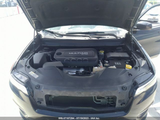 1C4PJLLB9KD205743 Jeep Cherokee Latitude Plus