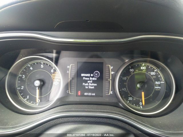 1C4PJLLB9KD205743 Jeep Cherokee Latitude Plus