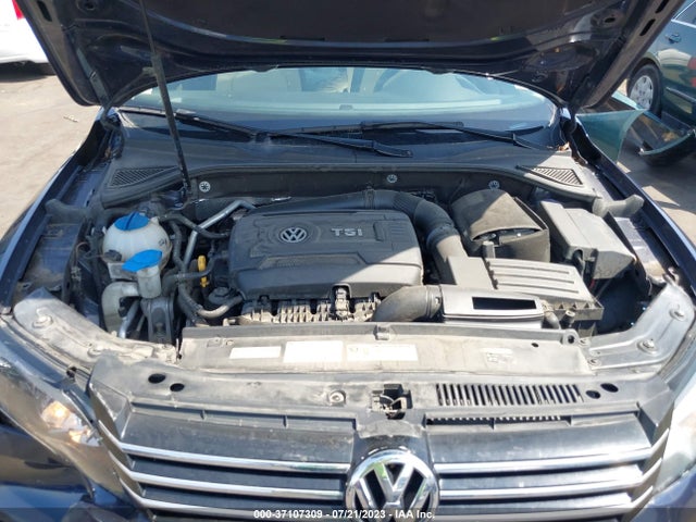 1VWBT7A33FC068850 Volkswagen Passat 1.8t Se W/sunroof & Nav