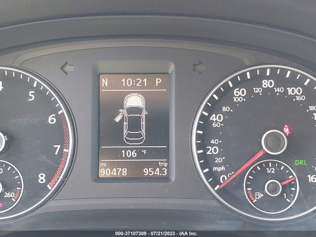 1VWBT7A33FC068850 Volkswagen Passat 1.8t Se W/sunroof & Nav