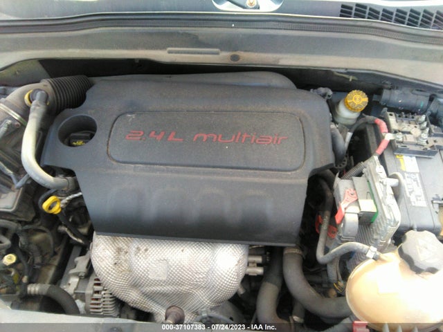 ZACCJABT9GPD84176 Jeep Renegade Latitude